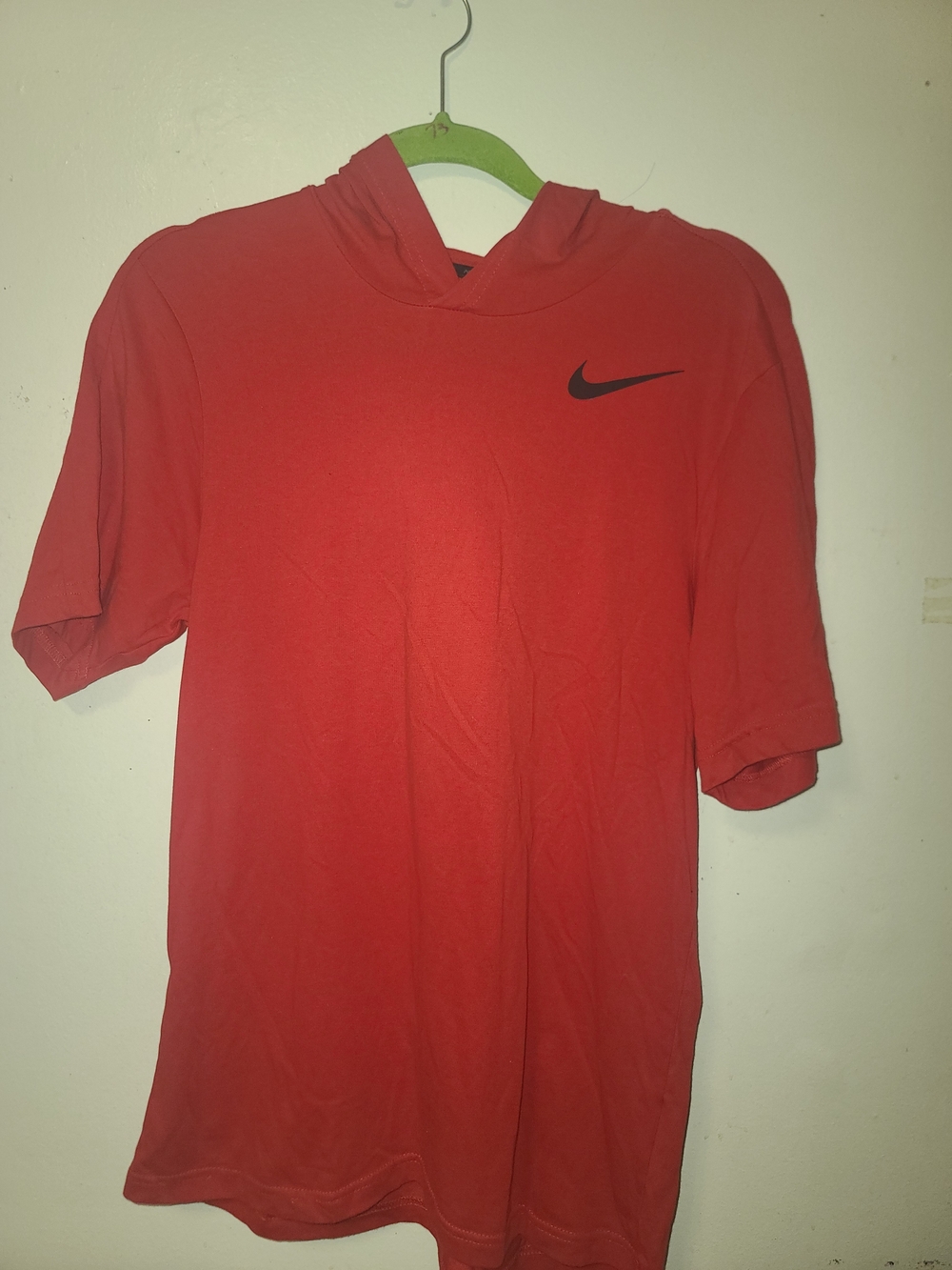 Nike Men’s Red Hooded Short-Sleeve Shirt with Black Swoosh